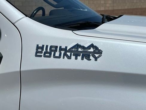 Used 2023 Chevrolet Silverado 1500 High Country w/ Technology Package AWD/4WD image 10