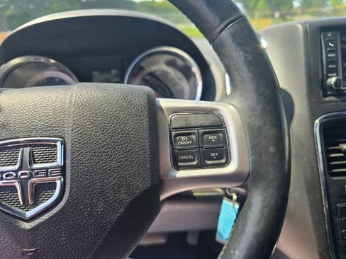 Used 2017 Dodge Grand Caravan GT FWD image 27