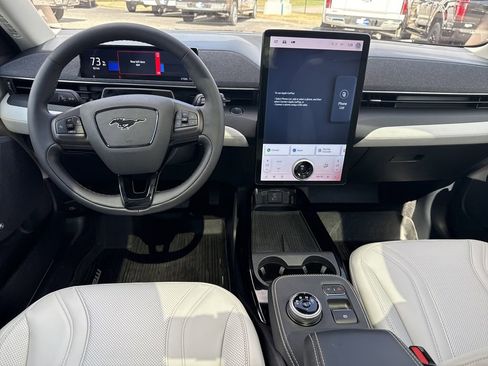 Used 2023 Ford Mustang Mach-E Premium image 22