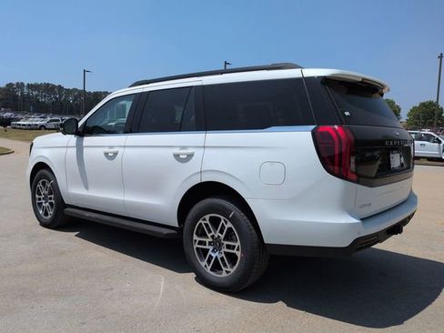 New 2026 Ford Expedition Active RWD image 6