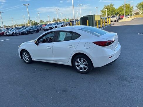 Used 2016 MAZDA MAZDA3 i Sport FWD image 14