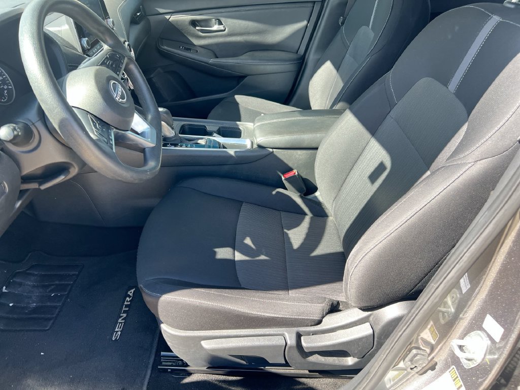 Used 2024 Nissan Sentra SV FWD image 13