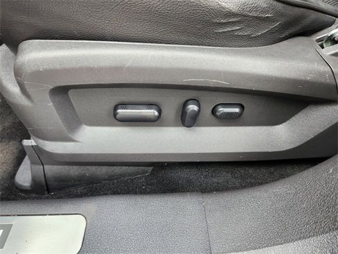 Used 2014 Lincoln MKX AWD w/ Equipment Group 102A image 19