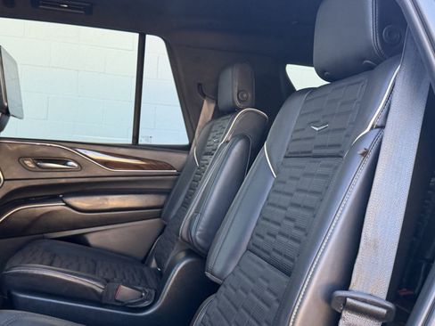 Used 2021 Cadillac Escalade Sport Platinum AWD/4WD image 22