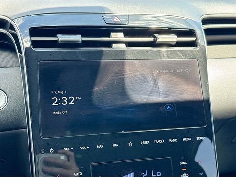 Used 2024 Hyundai Santa Cruz Limited image 15