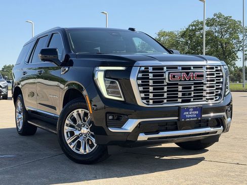 Used 2025 GMC Yukon Denali AWD/4WD image 2