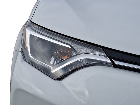 Used 2017 Toyota RAV4 XLE w/ All Weather Liner Package image 10