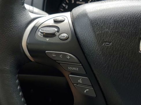 Used 2020 Nissan Pathfinder Platinum FWD image 22
