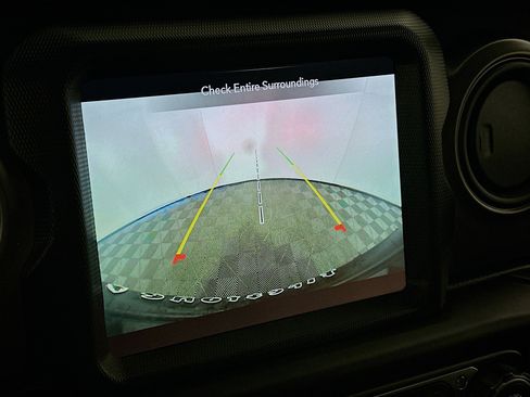 Used 2022 Jeep Wrangler Willys image 22