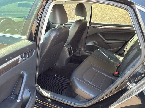 Used 2016 Volkswagen Passat 1.8T SE image 27