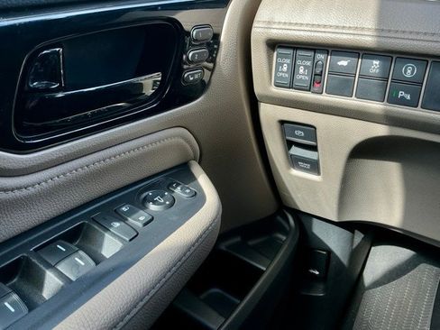 Certified 2022 Honda Odyssey Touring image 23