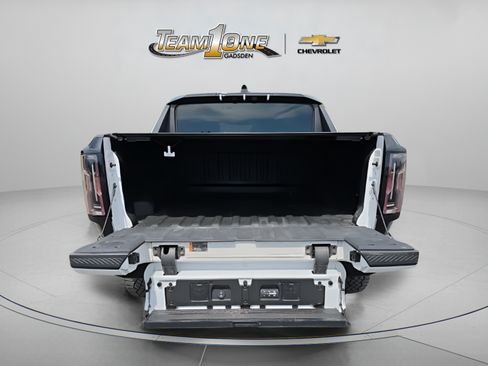 Used 2024 GMC Hummer EV 2X w/ Extreme Off-Road Package AWD/4WD image 8