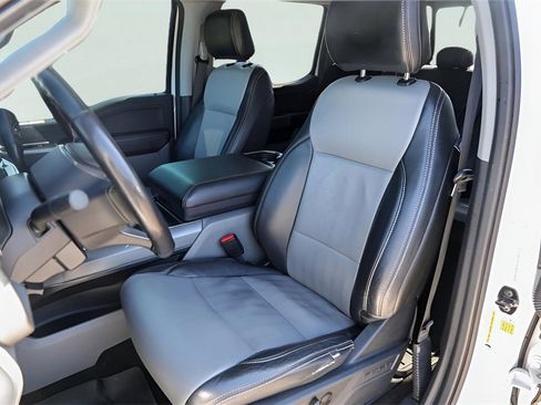 Used 2022 Ford F150 XLT w/ Equipment Group 302A High image 10