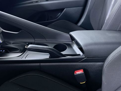 Used 2025 Hyundai Elantra Sport image 23