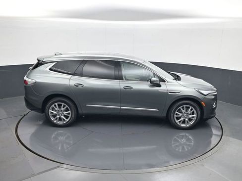 Used 2023 Buick Enclave Essence w/ Experience Buick Package AWD/4WD image 17