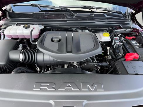 Used 2025 RAM 1500 Tradesman AWD/4WD image 9