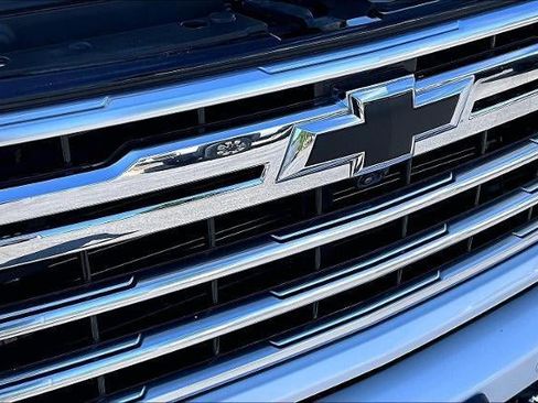 Used 2025 Chevrolet Silverado 2500 High Country w/ Technology Package AWD/4WD image 33