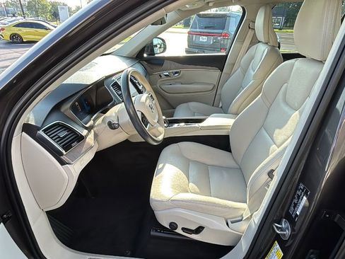 Certified 2023 Volvo XC90 B6 Plus w/ Protection Package AWD/4WD image 24