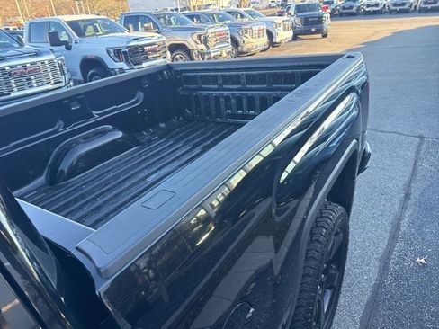 Used 2018 GMC Sierra 1500 SLE w/ SLE Value Package image 10