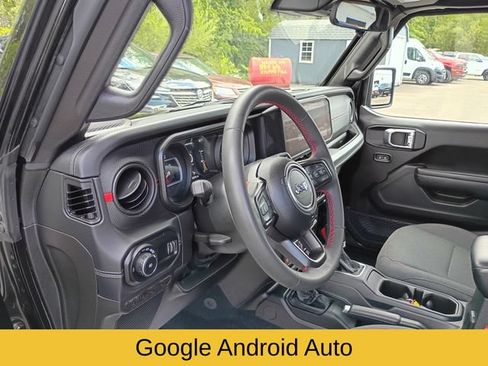 Used 2024 Jeep Wrangler Unlimited Rubicon AWD/4WD image 11