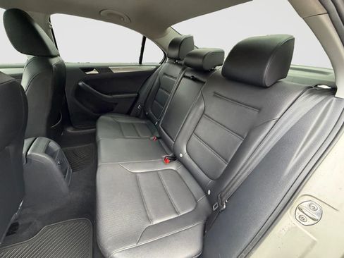 Used 2015 Volkswagen Jetta SE image 13