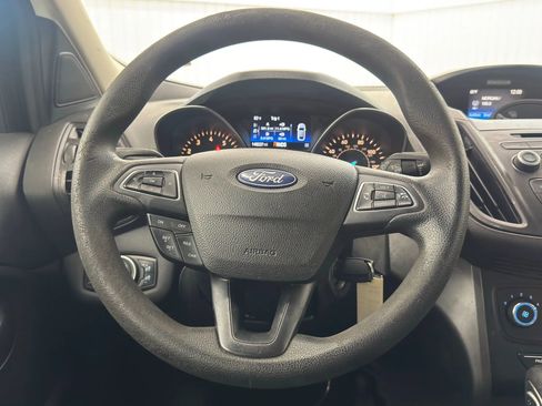 Used 2017 Ford Escape S image 18