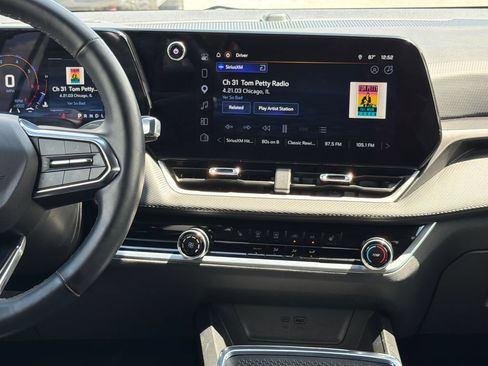 Certified 2026 Chevrolet Equinox LT FWD image 24