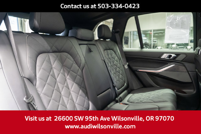 Used 2025 BMW X5 xDrive40i w/ Climate Comfort Package AWD/4WD image 32