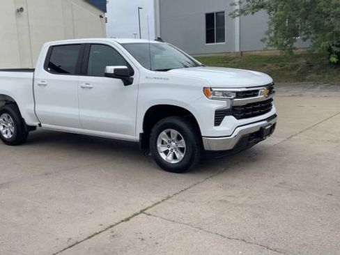 Used 2026 Chevrolet Silverado 1500 LT AWD/4WD image 2