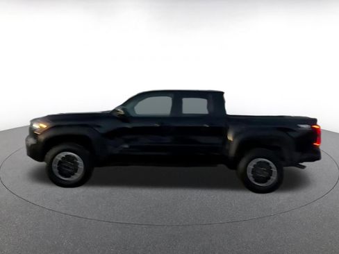 Used 2025 Toyota Tacoma SR image 8