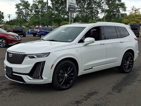 Used 2020 Cadillac XT6 Premium Luxury AWD/4WD image 3