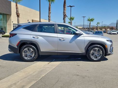 New 2026 Hyundai Tucson Blue SE FWD image 32