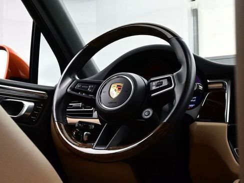 Certified 2023 Porsche Macan S AWD/4WD image 20