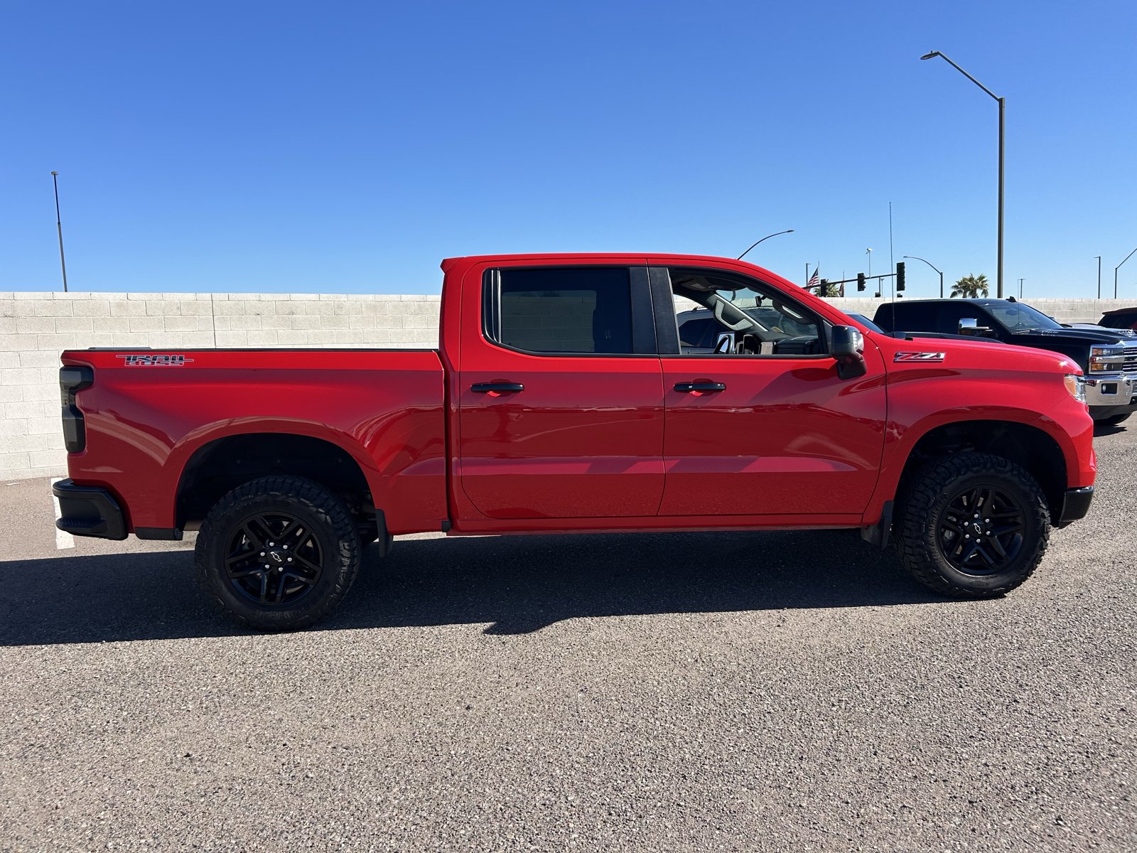 Certified 2023 Chevrolet Silverado 1500 LT Trail Boss w/ LT Trail Boss Premium Package AWD/4WD image 6