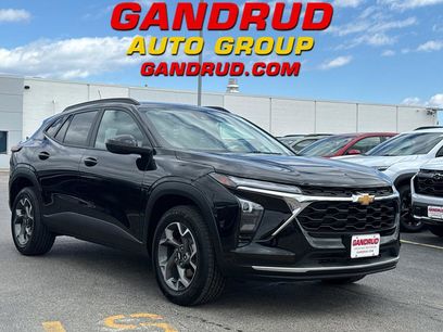Used 2024 Chevrolet Trax LT w/ Driver Confidence Package