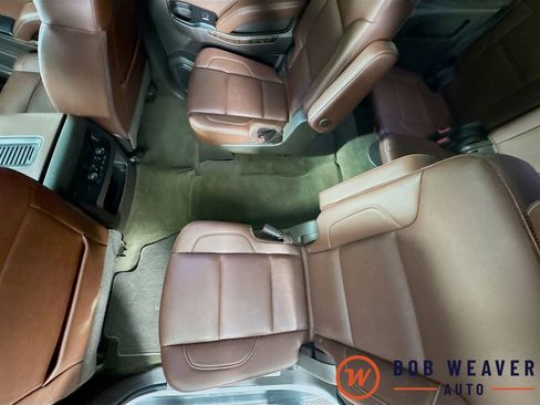 Used 2017 Chevrolet Suburban Premier AWD/4WD image 31