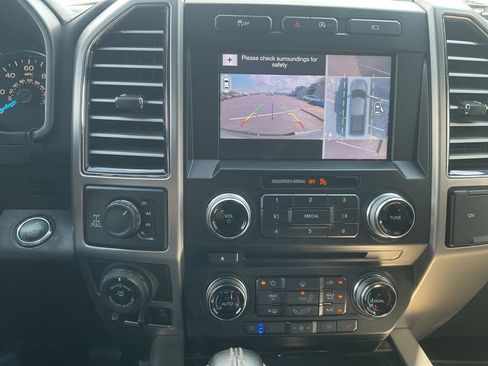 Used 2017 Ford F150 Platinum w/ Equipment Group 701A Luxury image 22