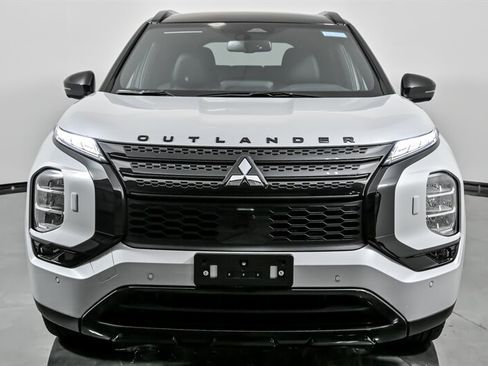 New 2025 Mitsubishi Outlander SEL Black Edition image 4