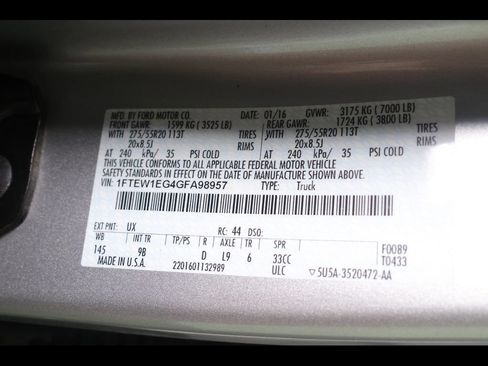 Used 2016 Ford F150 Platinum w/ Equipment Group 701A Luxury AWD/4WD image 34