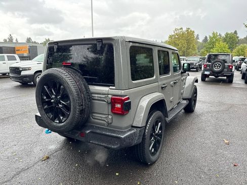 Used 2023 Jeep Wrangler Unlimited Sahara w/ Safety Group AWD/4WD image 9