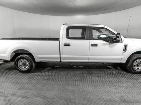 Used 2020 Ford F250 XL w/ Power Equipment Group image 8