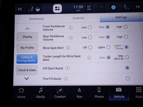 Used 2023 RAM 2500 Limited image 28