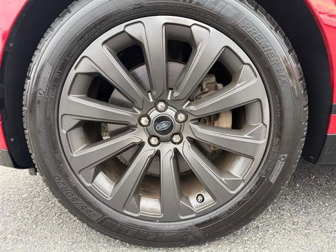 Used 2018 Land Rover Range Rover Velar R-Dynamic SE image 12