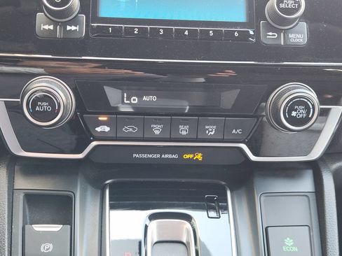 Used 2019 Honda CR-V LX image 18