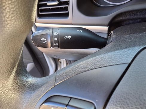 Used 2020 Hyundai Elantra SEL w/ Cargo Package (C1) image 10