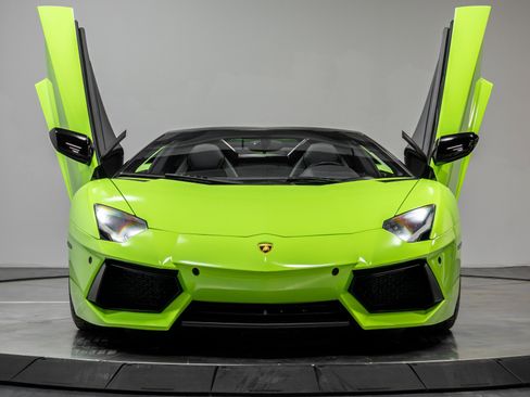 Used 2015 Lamborghini Aventador LP 700-4 image 34
