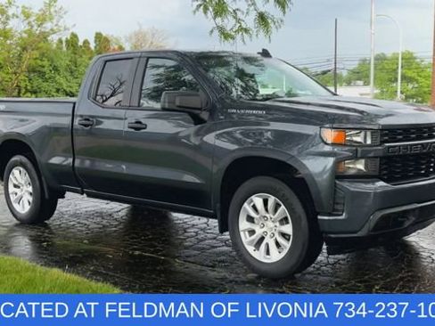 Certified 2020 Chevrolet Silverado 1500 Custom w/ Custom Value Package AWD/4WD image 2