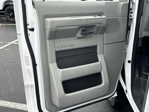 New 2025 Ford E-450 and Econoline 450 Super Duty w/ Power Equipment Group image 15