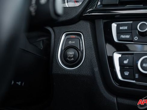 Used 2015 BMW M4 Convertible image 14