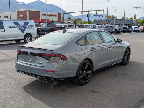 Used 2023 Honda Accord Sport image 3